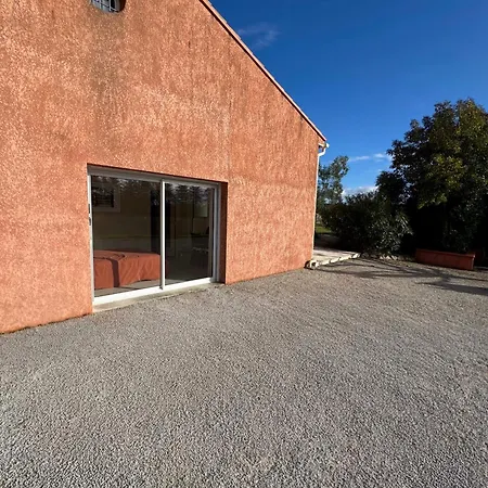 Maison d'hôtes Climatisée Et Salle De Bain Privatives, Parking 3*