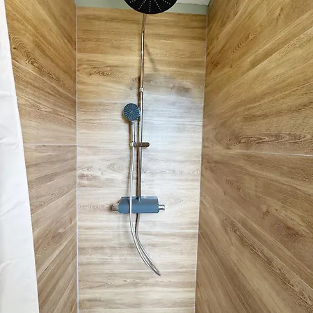 Climatisee Et Salle De Bain Privatives, Parking Gæstehus Lisle-sur-Tarn