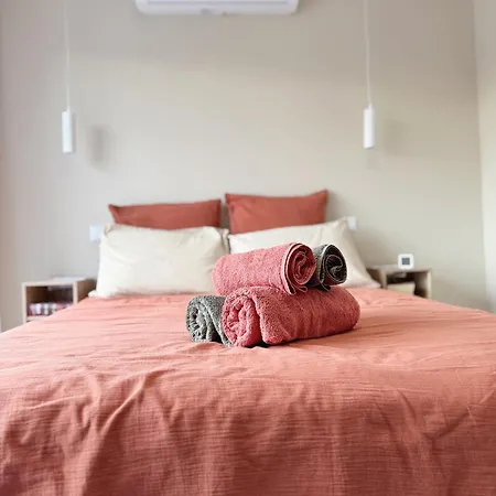 Climatisee Et Salle De Bain Privatives, Parking 3*