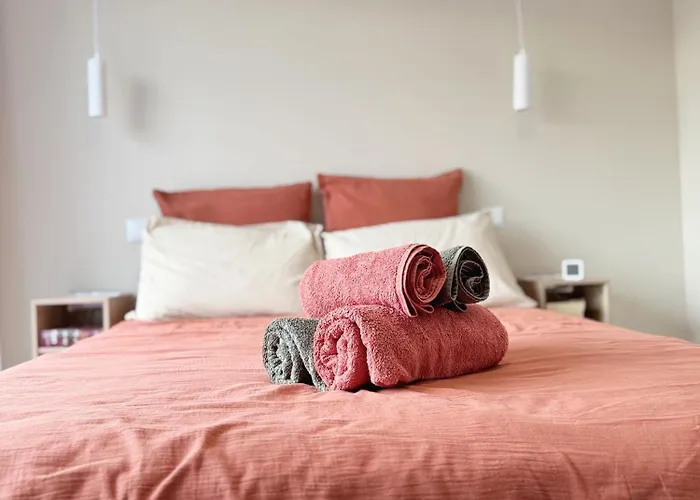 Climatisée Et Salle De Bain Privatives, Parking 3*